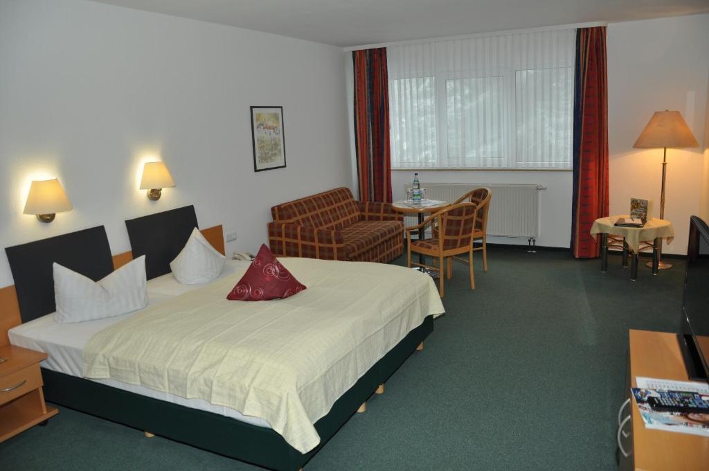Hotel Am Wald -Garni- 엘제스버그 객실 사진